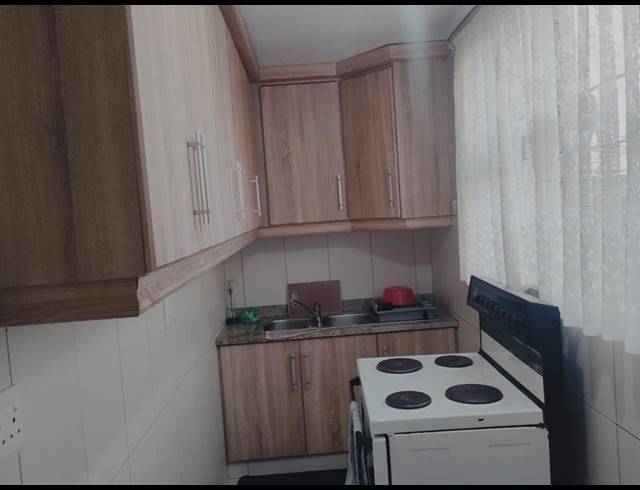 4 BEDROOM HOUSE FOR SALE IN ESCOMBE